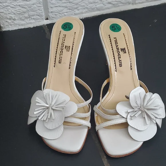 Figaro Club Ivory Floral Mid-Heel Slide Sandals With Heels Sz 5.5 Feminine Cute - Picture 4 of 11